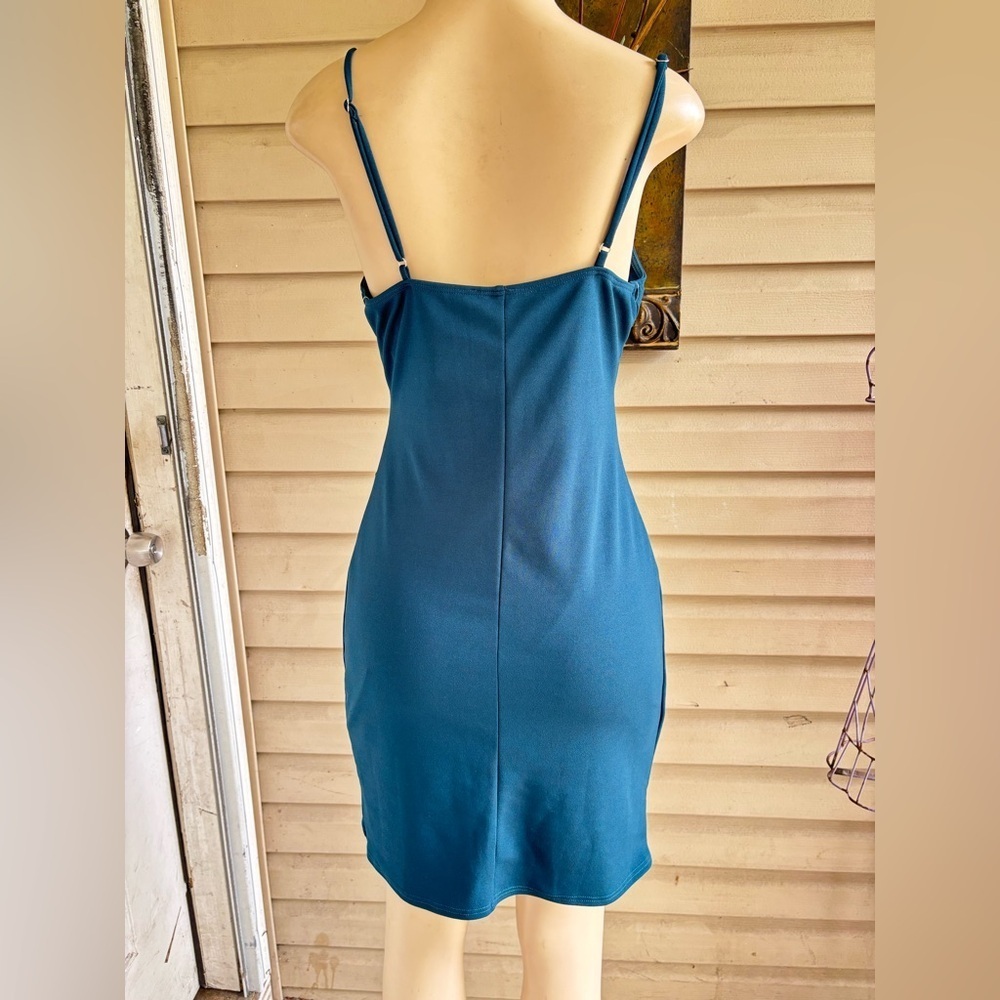 Sunst + Spring women’s blue Ruched V-neck Asymmetrical cocktail Dress NWT - Picture 3 of 7